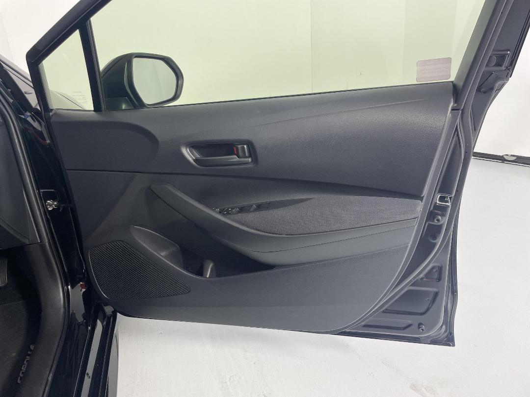 Photo '15' of Toyota Corolla Photo '15' of Toyota Corolla