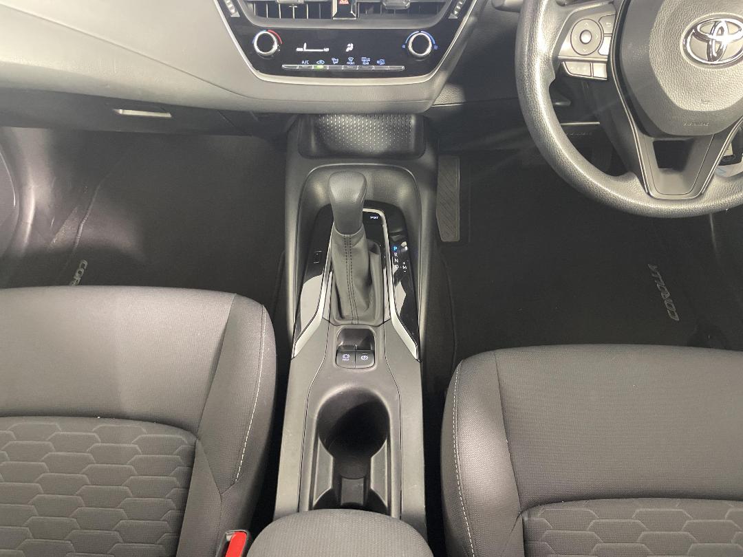 Photo '18' of Toyota Corolla Photo '18' of Toyota Corolla