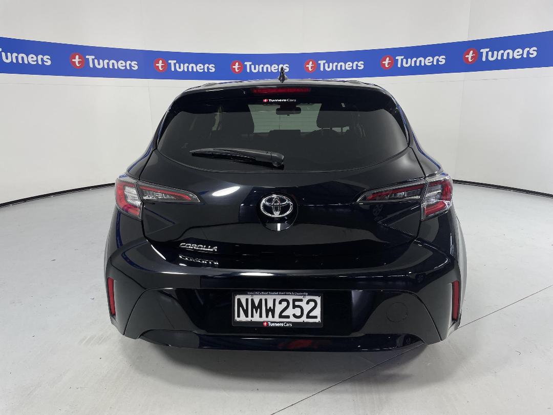 Photo '6' of Toyota Corolla