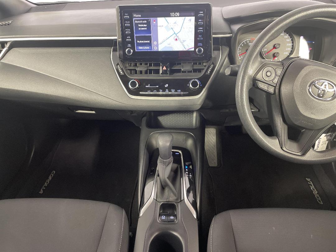 Photo '18' of Toyota Corolla