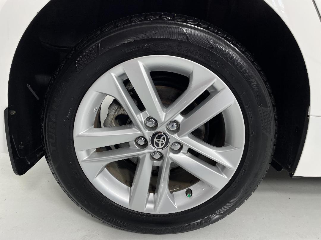 Photo '12' of Toyota Corolla Photo '12' of Toyota Corolla