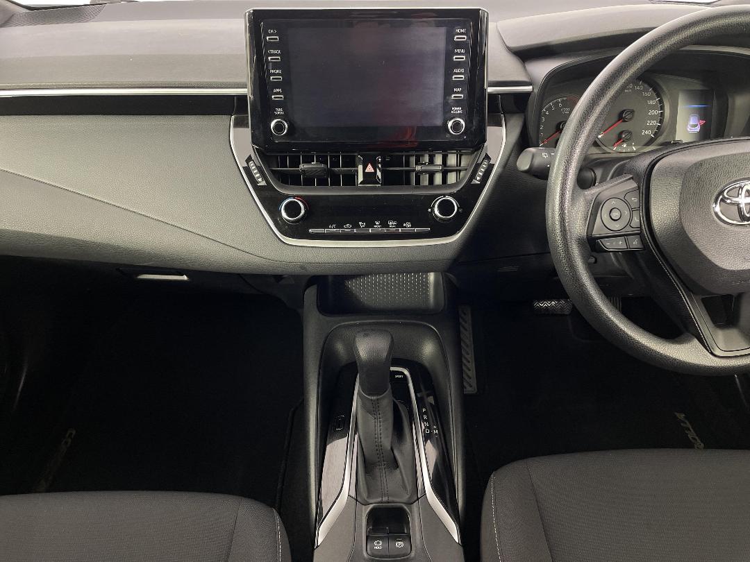 Photo '18' of Toyota Corolla Photo '18' of Toyota Corolla