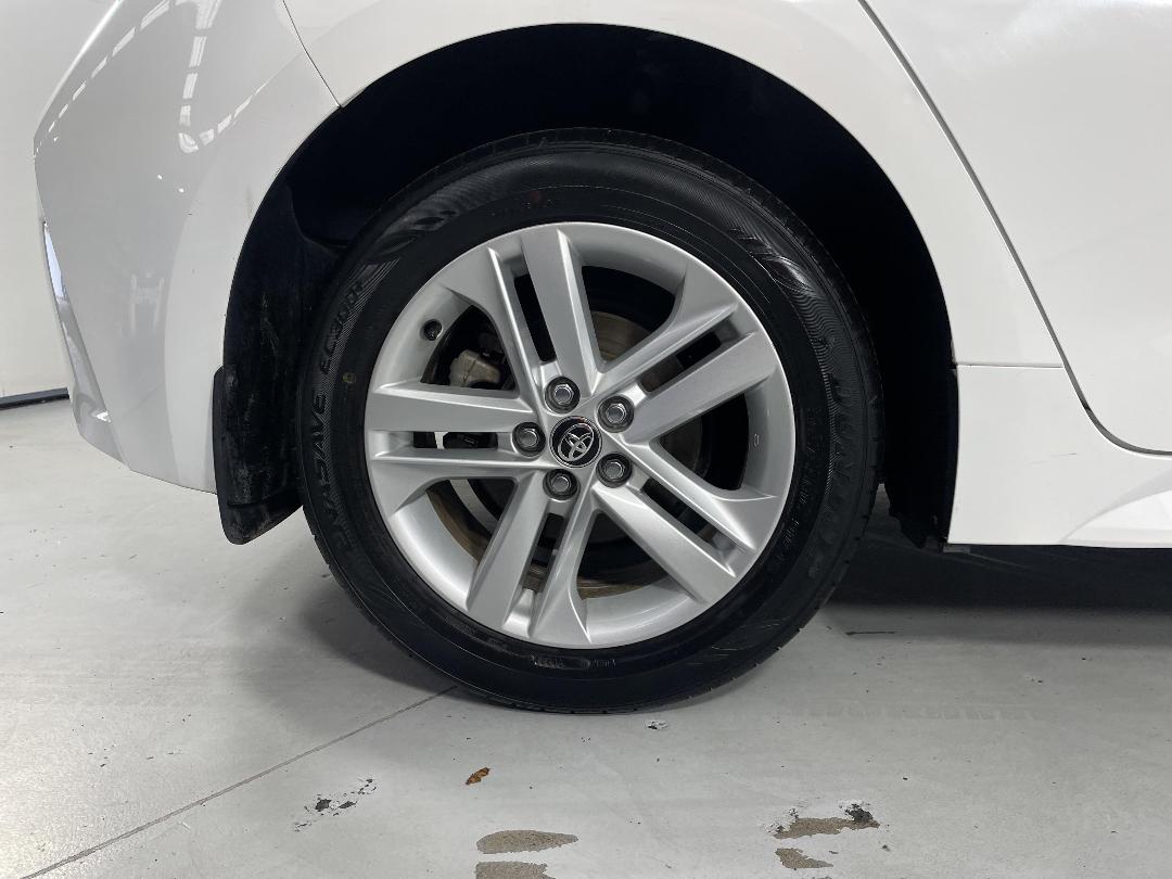 Photo '12' of Toyota Corolla Photo '12' of Toyota Corolla