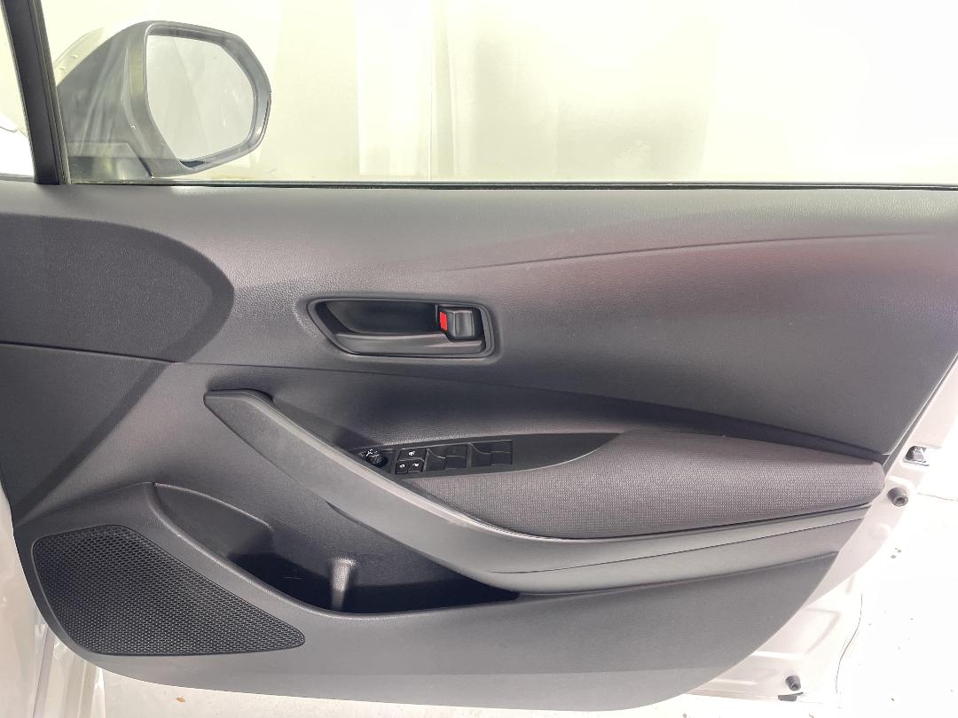 Photo '15' of Toyota Corolla Photo '15' of Toyota Corolla