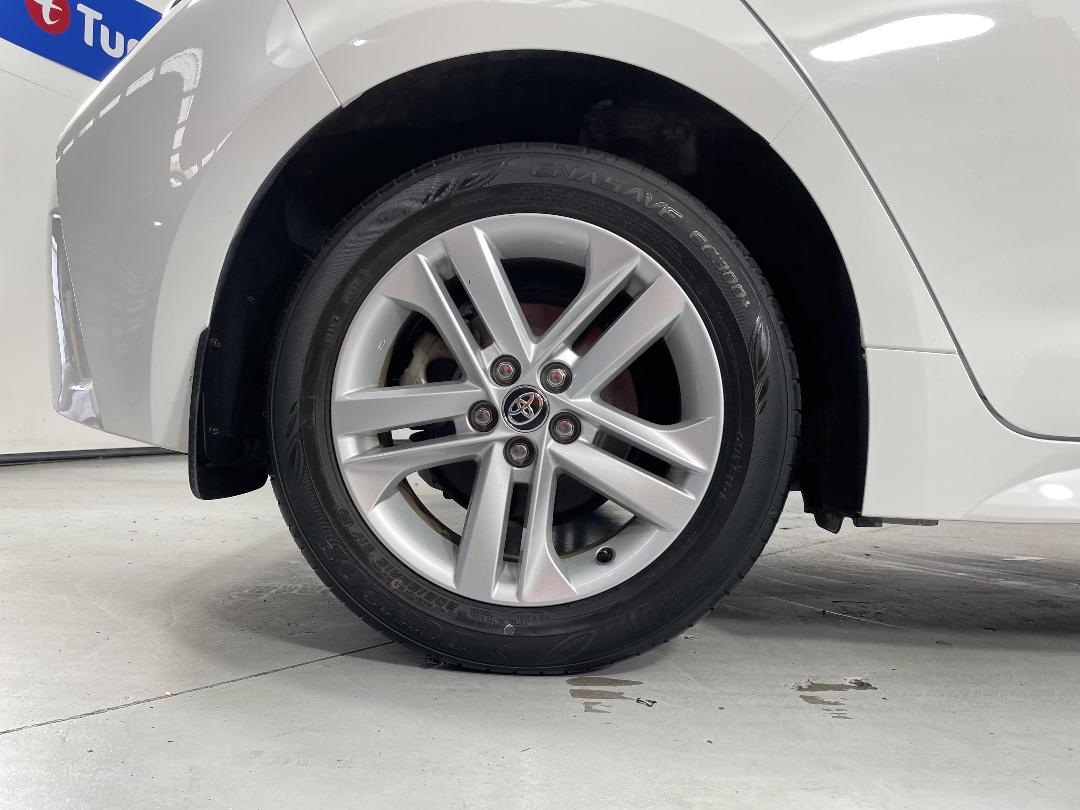 Photo '12' of Toyota Corolla Photo '12' of Toyota Corolla