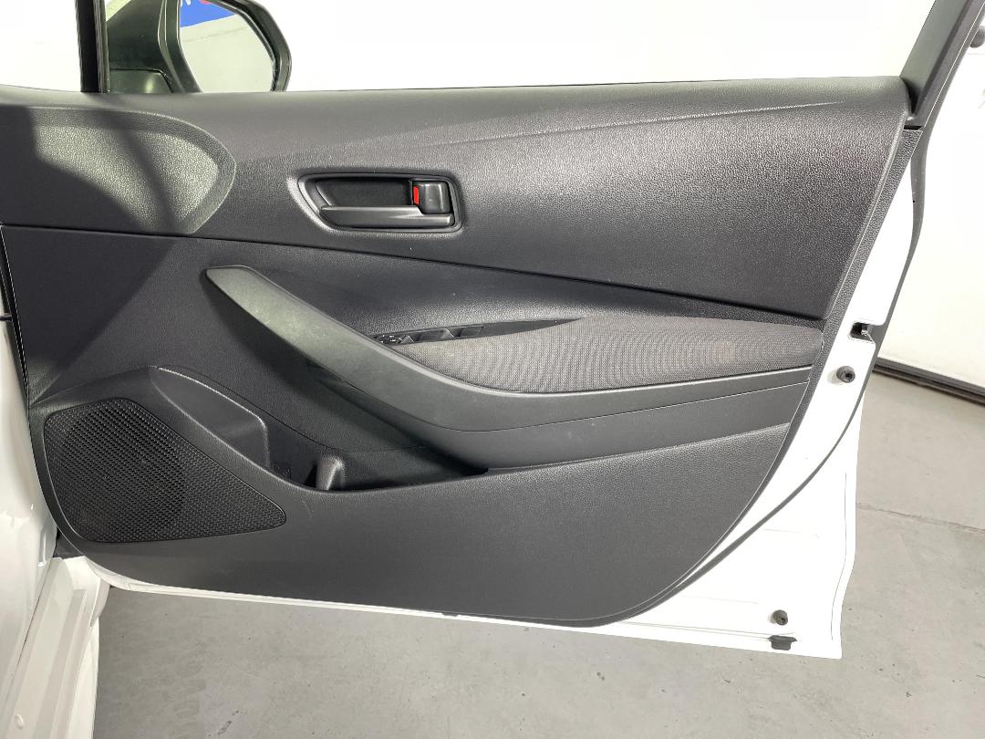 Photo '15' of Toyota Corolla Photo '15' of Toyota Corolla