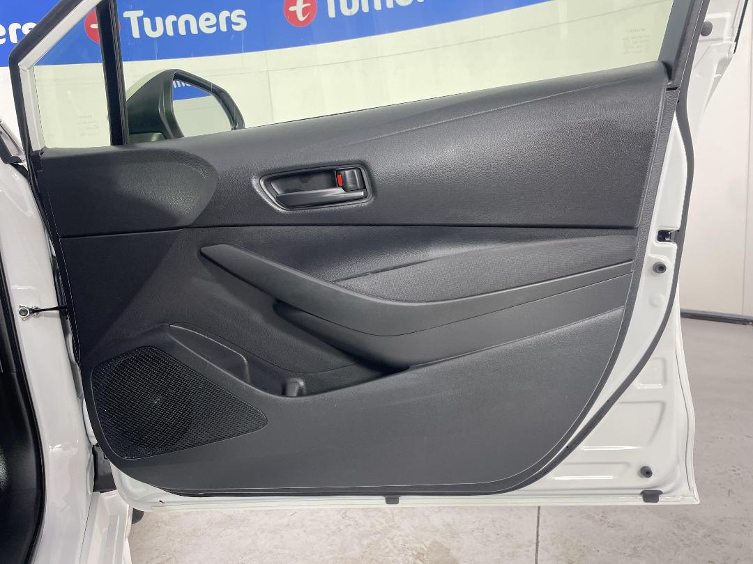 Photo '15' of Toyota Corolla