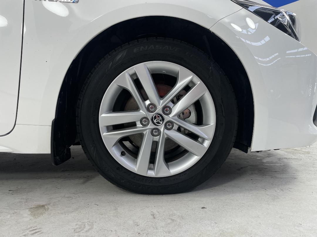 Photo '9' of Toyota Corolla