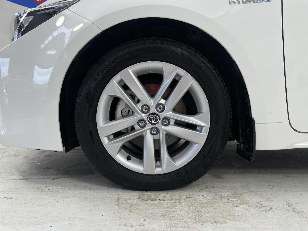 Photo '10' of Toyota Corolla