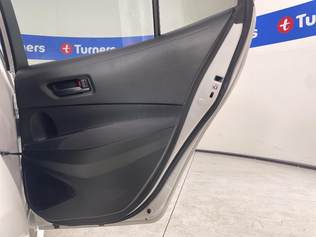 Photo '19' of Toyota Corolla