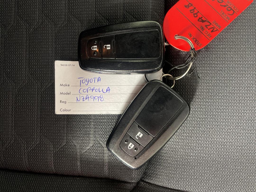 Photo '22' of Toyota Corolla