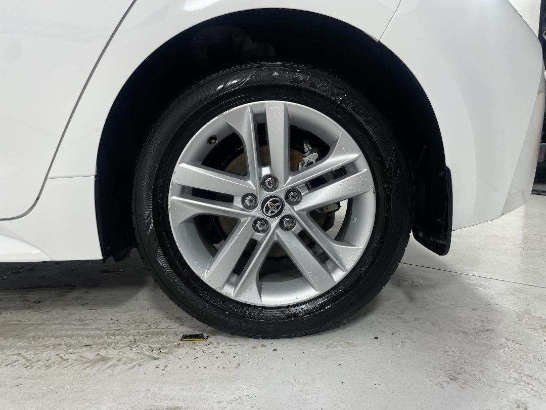 Photo '11' of Toyota Corolla