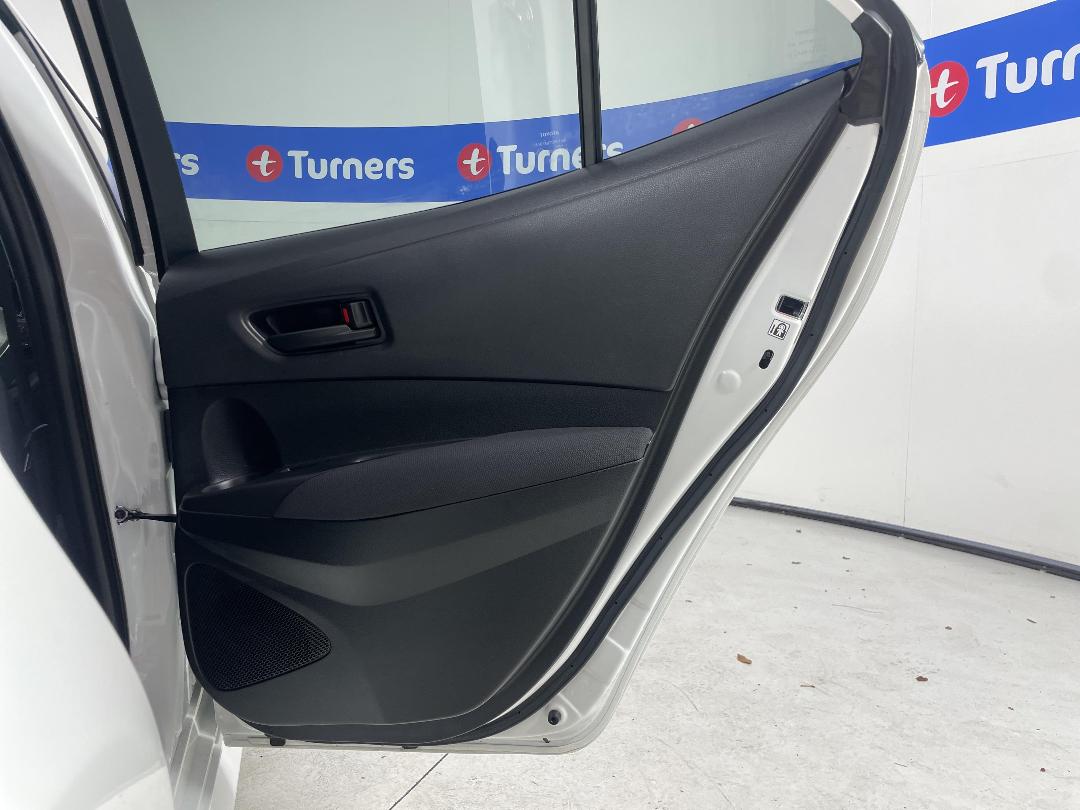 Photo '19' of Toyota Corolla