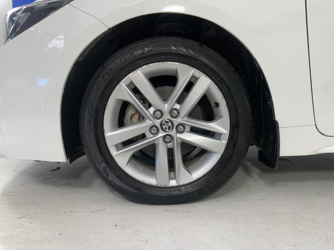 Photo '10' of Toyota Corolla