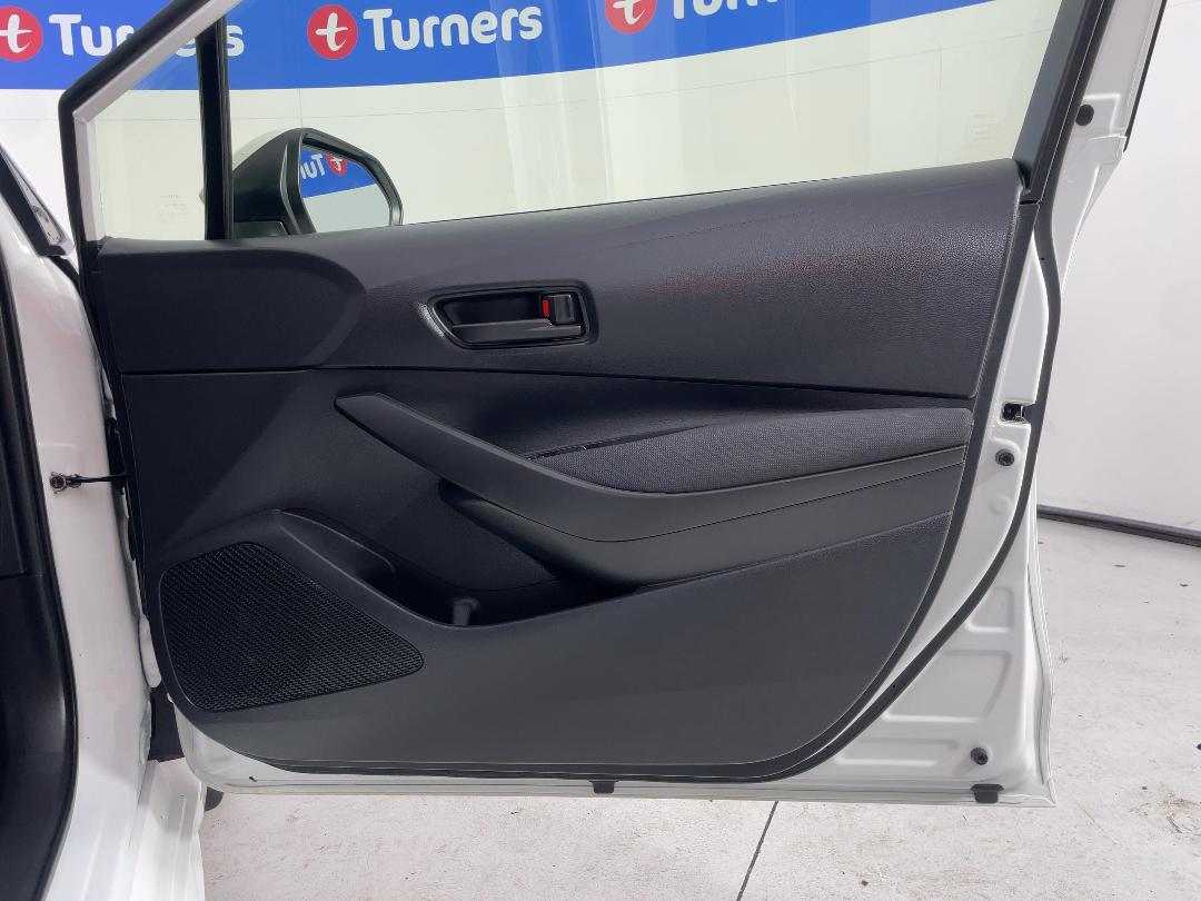 Photo '15' of Toyota Corolla