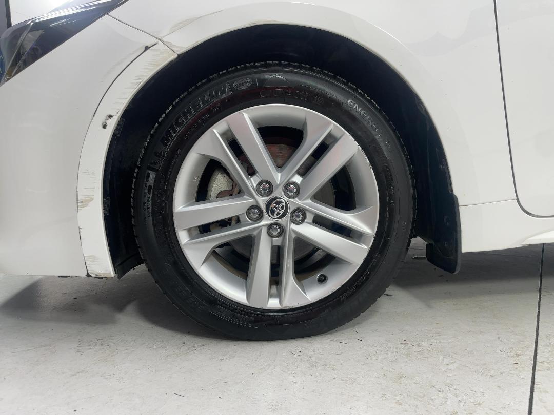 Photo '10' of Toyota Corolla