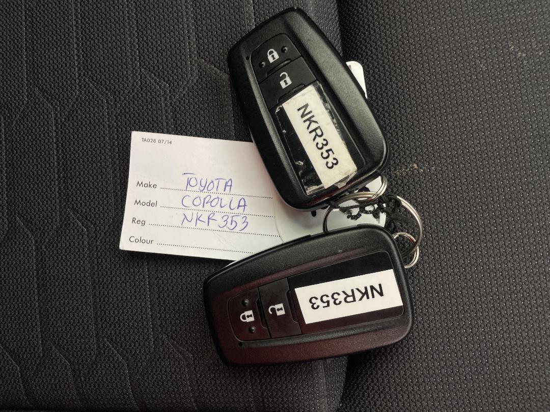 Photo '22' of Toyota Corolla