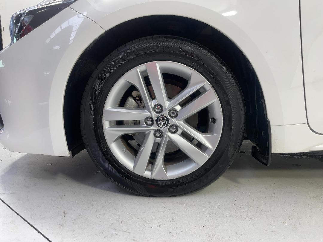 Photo '10' of Toyota Corolla Photo '10' of Toyota Corolla