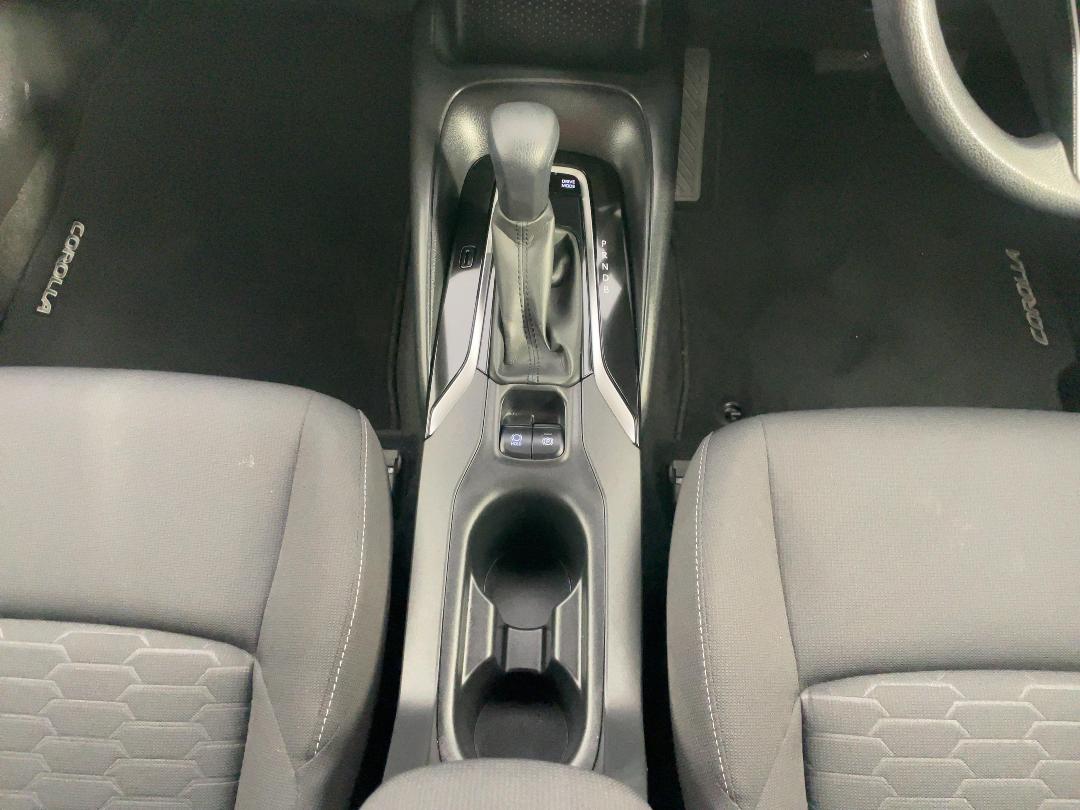 Photo '18' of Toyota Corolla Photo '18' of Toyota Corolla