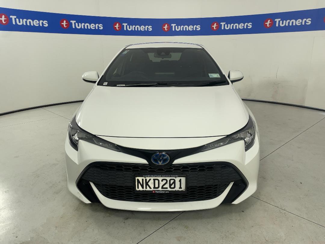 Photo '2' of Toyota Corolla Photo '2' of Toyota Corolla