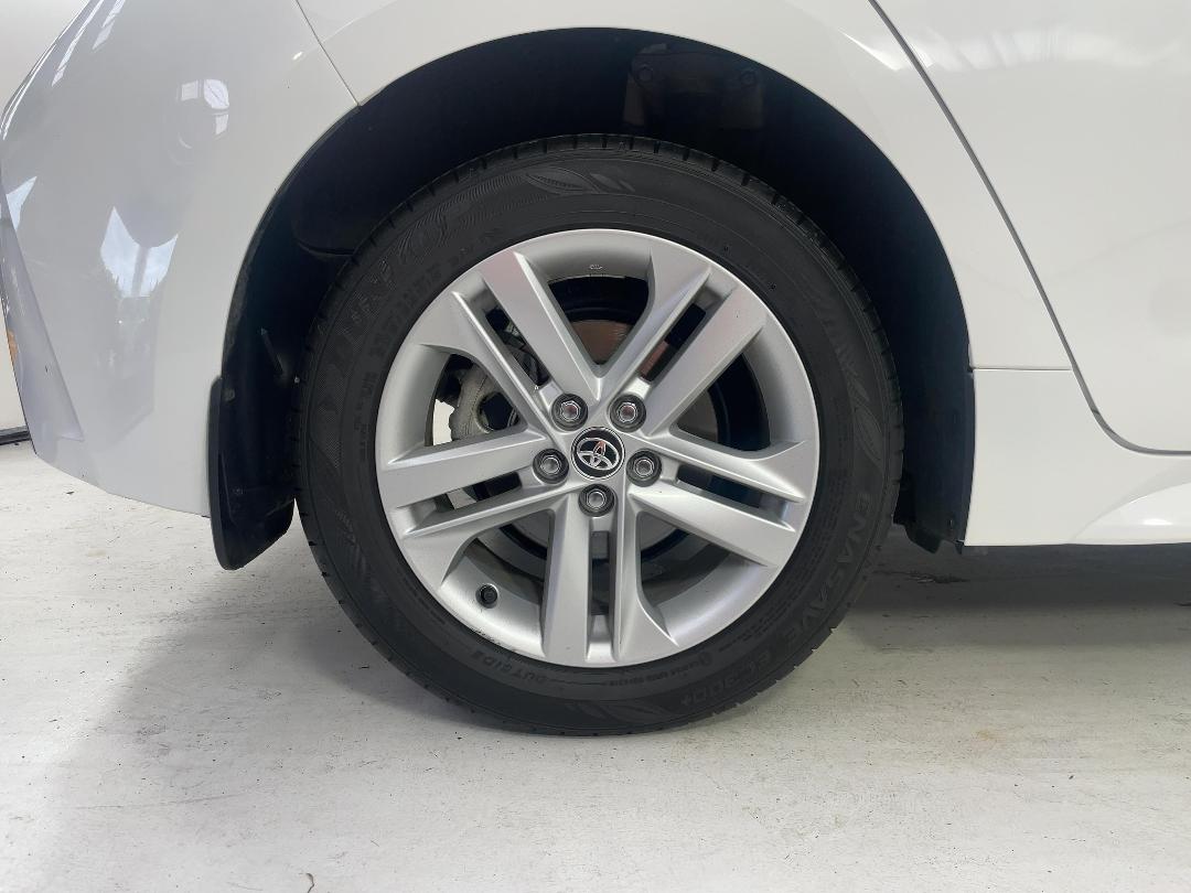 Photo '12' of Toyota Corolla Photo '12' of Toyota Corolla