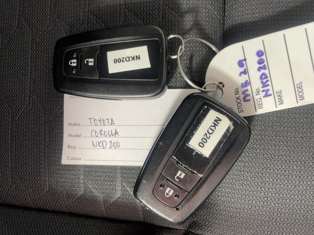 Photo '22' of Toyota Corolla