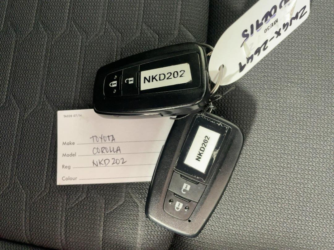 Photo '22' of Toyota Corolla