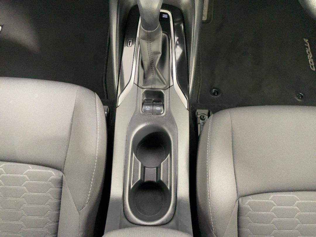 Photo '18' of Toyota Corolla