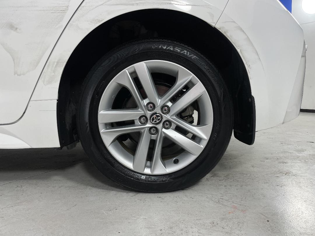 Photo '11' of Toyota Corolla