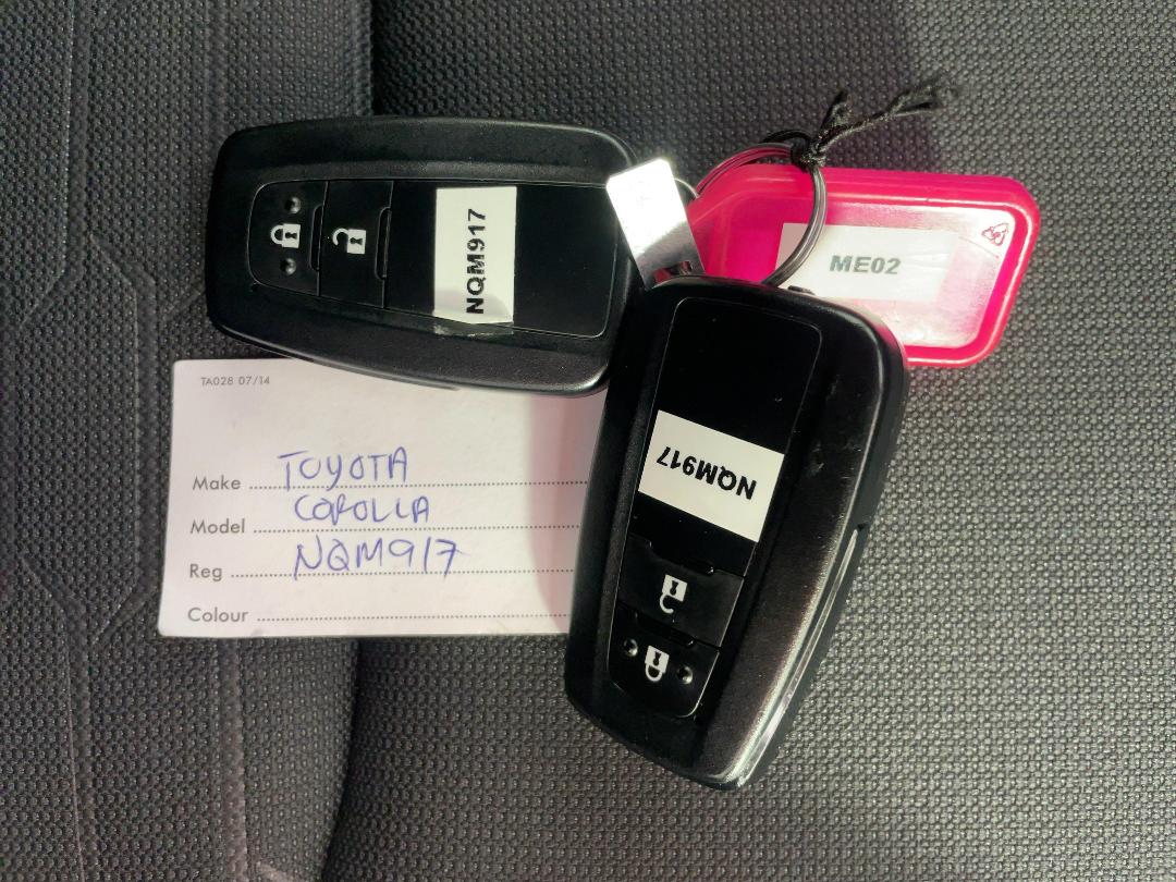 Photo '22' of Toyota Corolla