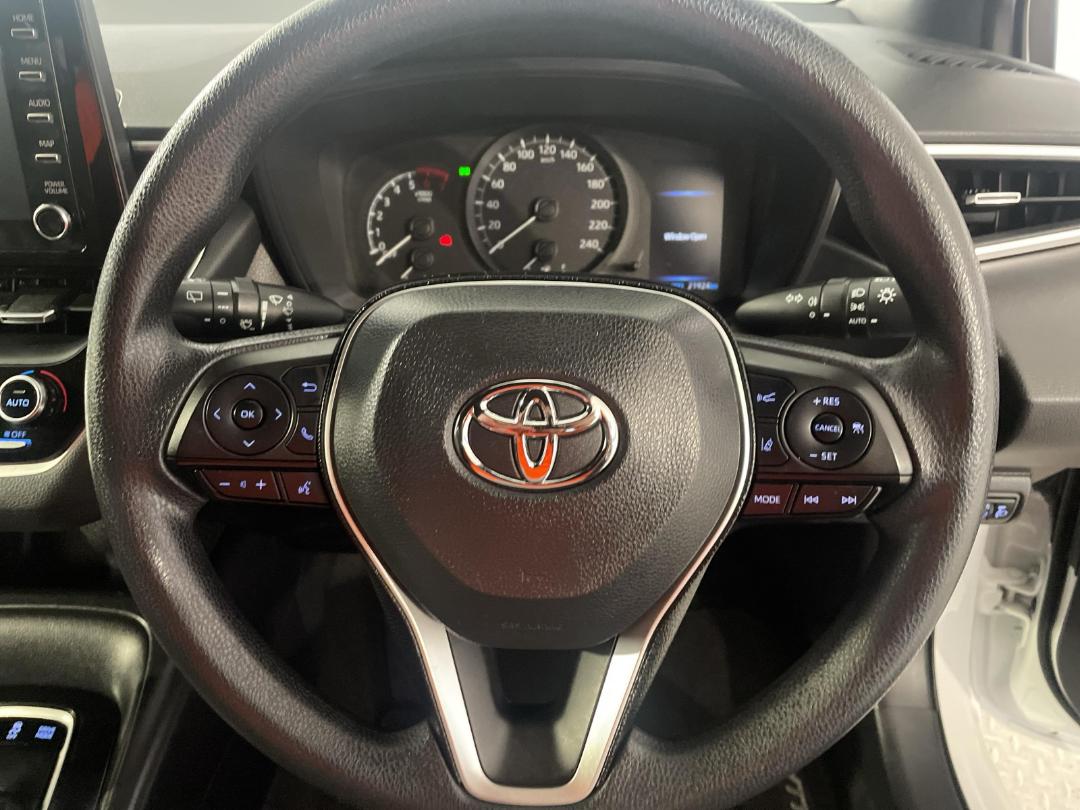 Photo '28' of Toyota Corolla