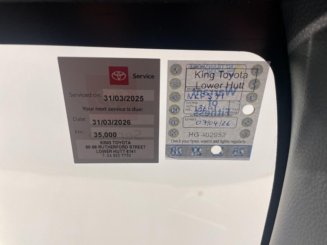 Photo '34' of Toyota Corolla