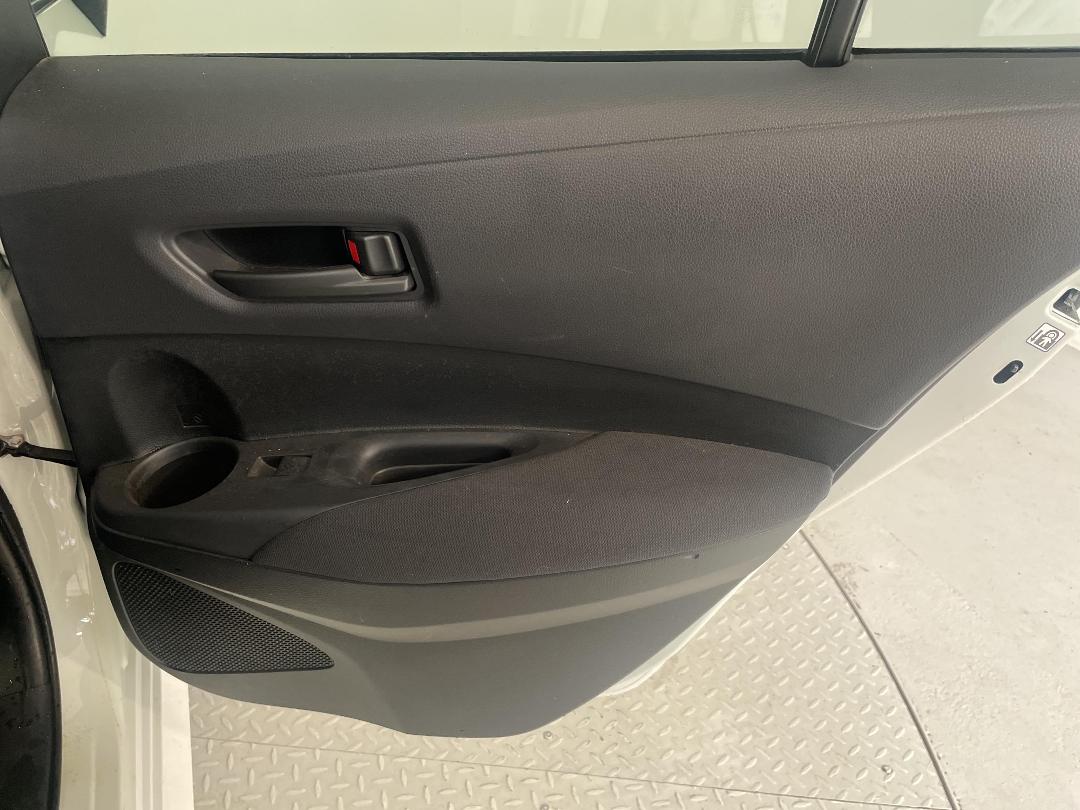 Photo '19' of Toyota Corolla