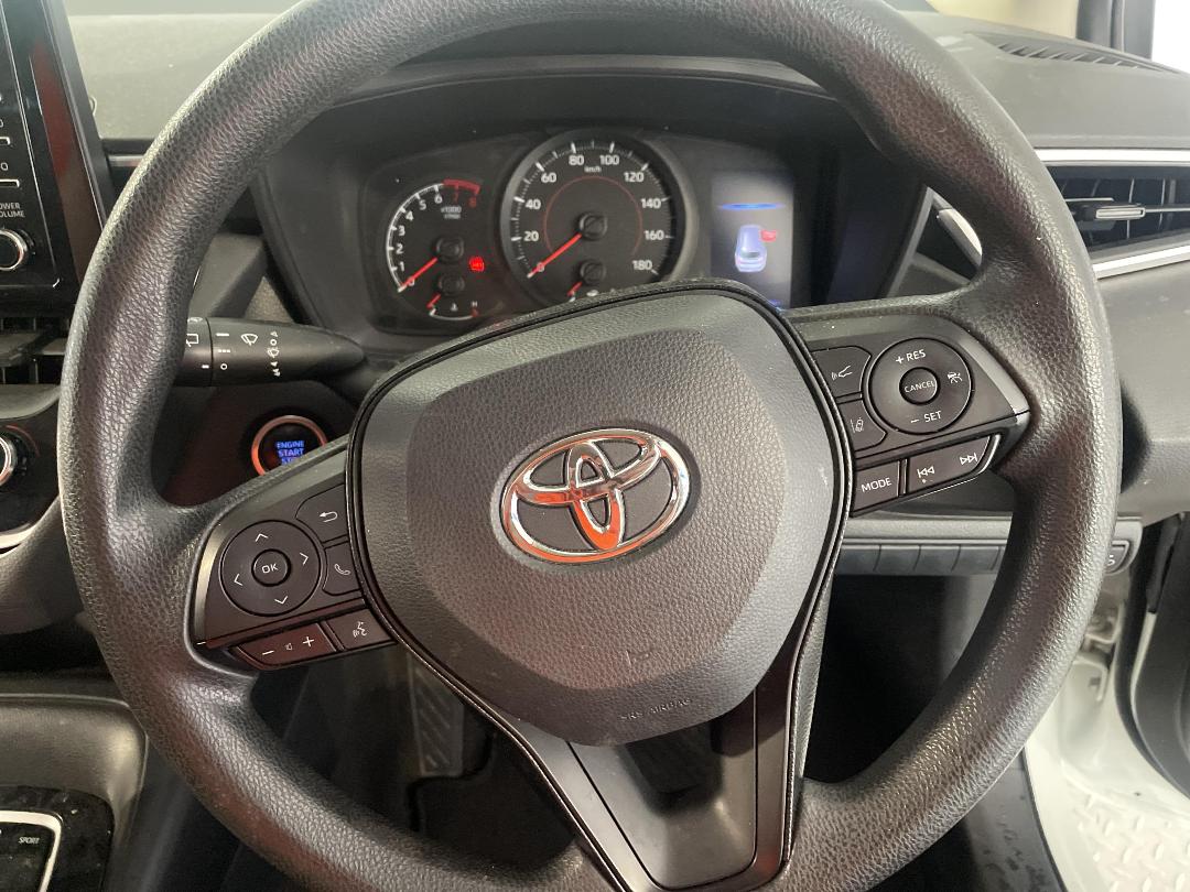 Photo '28' of Toyota Corolla