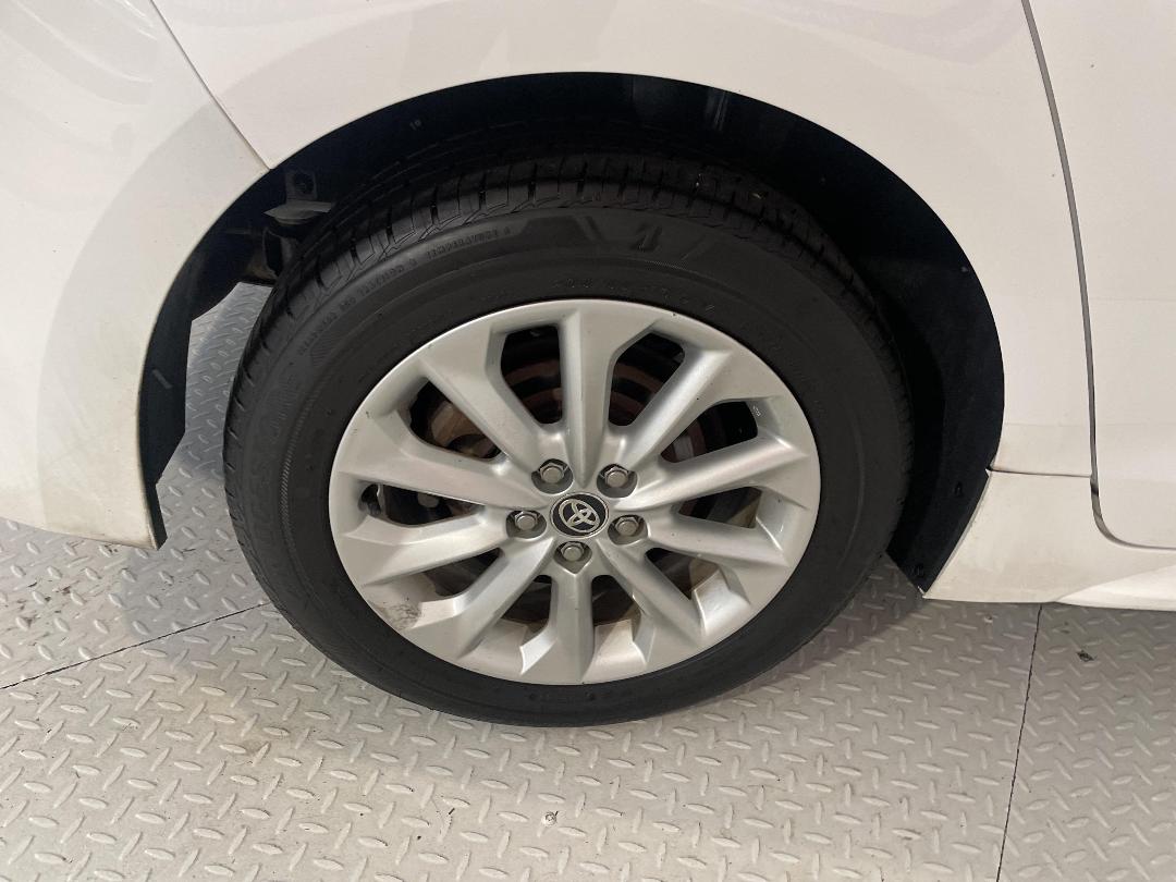 Photo '12' of Toyota Corolla