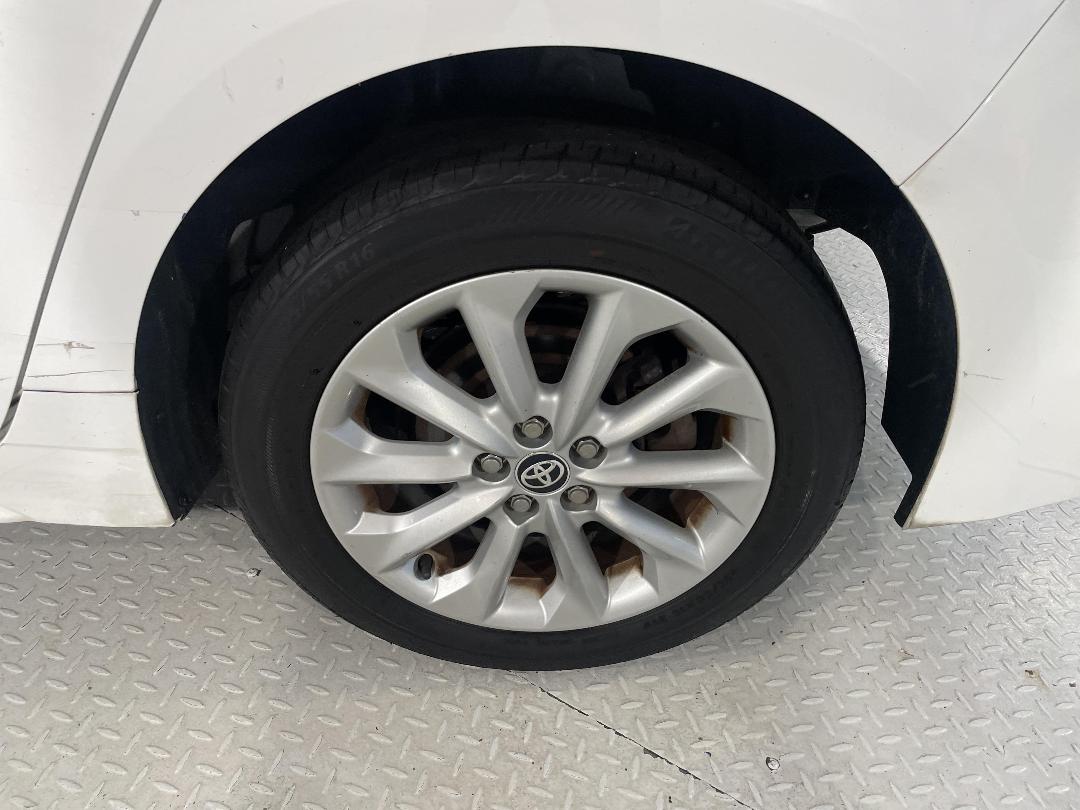 Photo '11' of Toyota Corolla