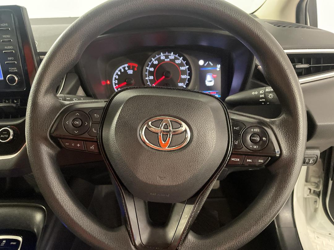 Photo '28' of Toyota Corolla