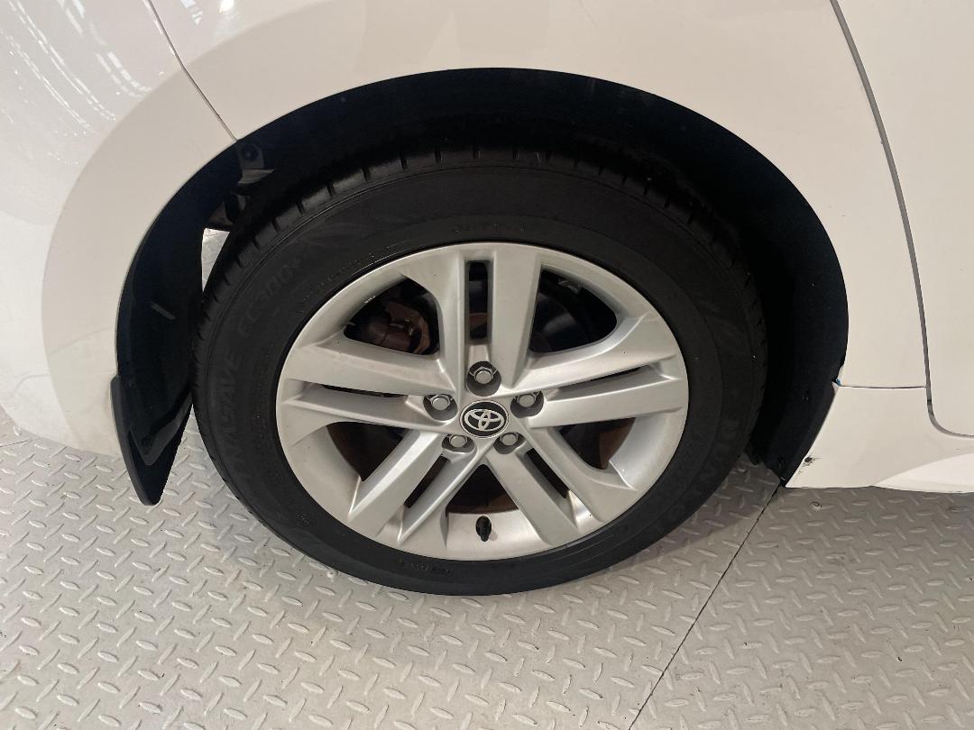 Photo '12' of Toyota Corolla Photo '12' of Toyota Corolla