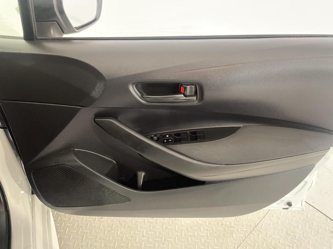 Photo '15' of Toyota Corolla Photo '15' of Toyota Corolla