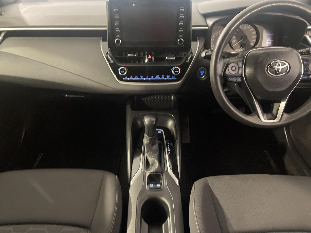 Photo '18' of Toyota Corolla Photo '18' of Toyota Corolla