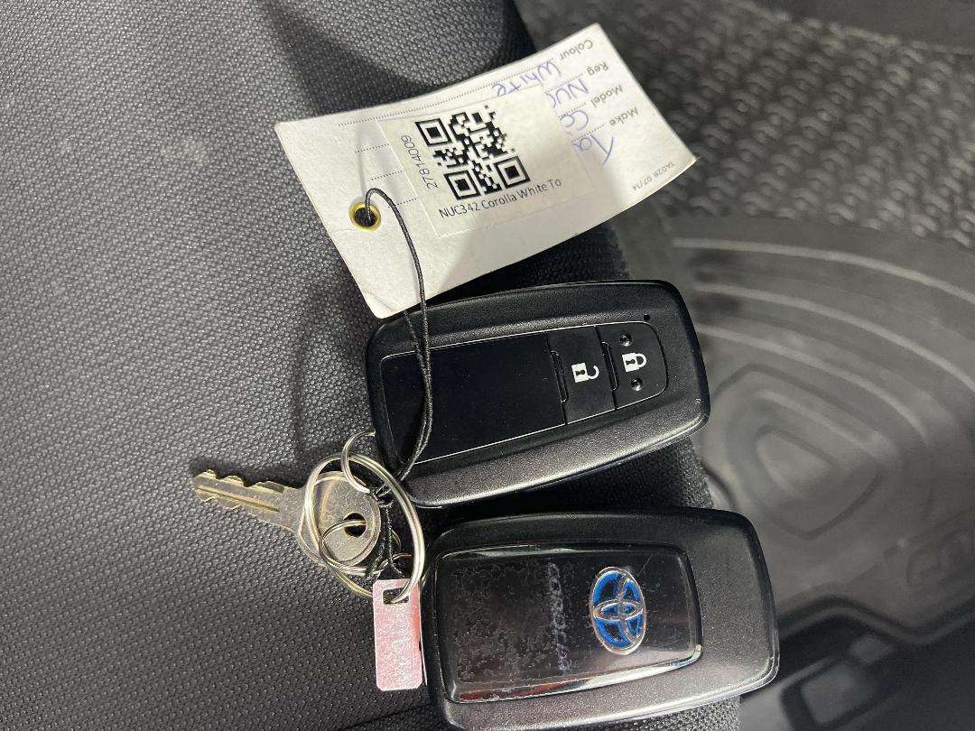 Photo '22' of Toyota Corolla