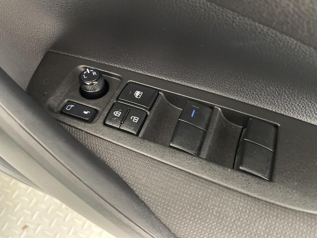 Photo '24' of Toyota Corolla