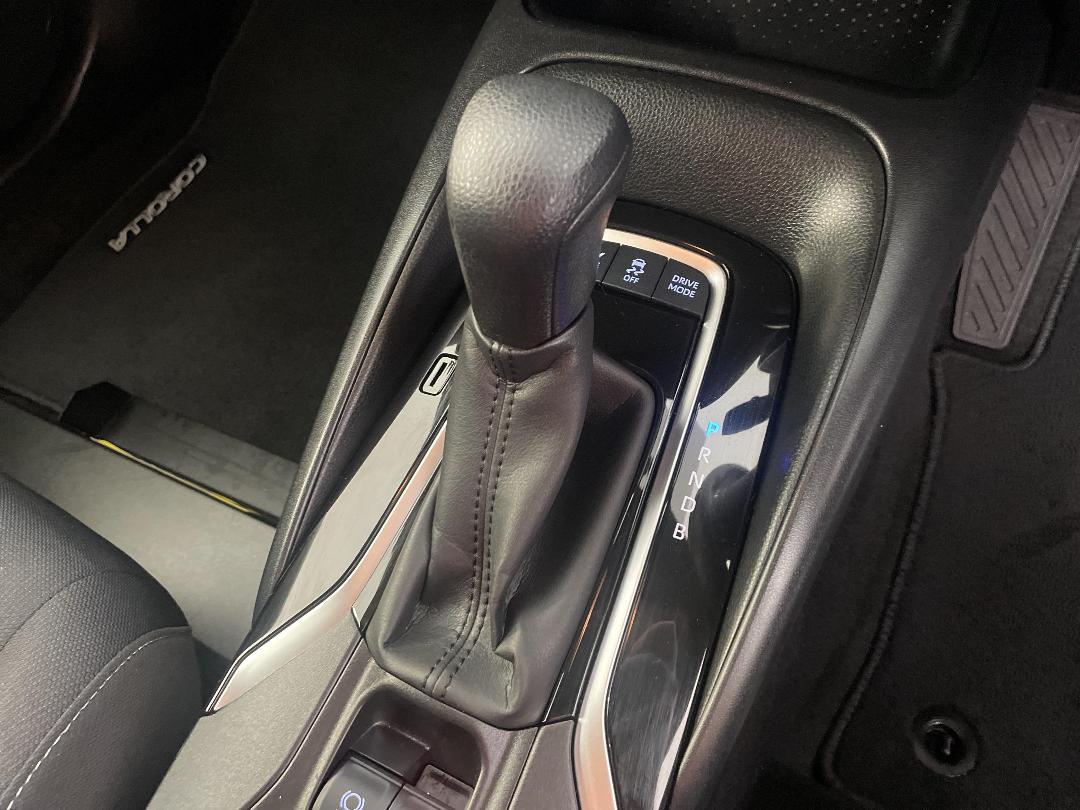 Photo '32' of Toyota Corolla