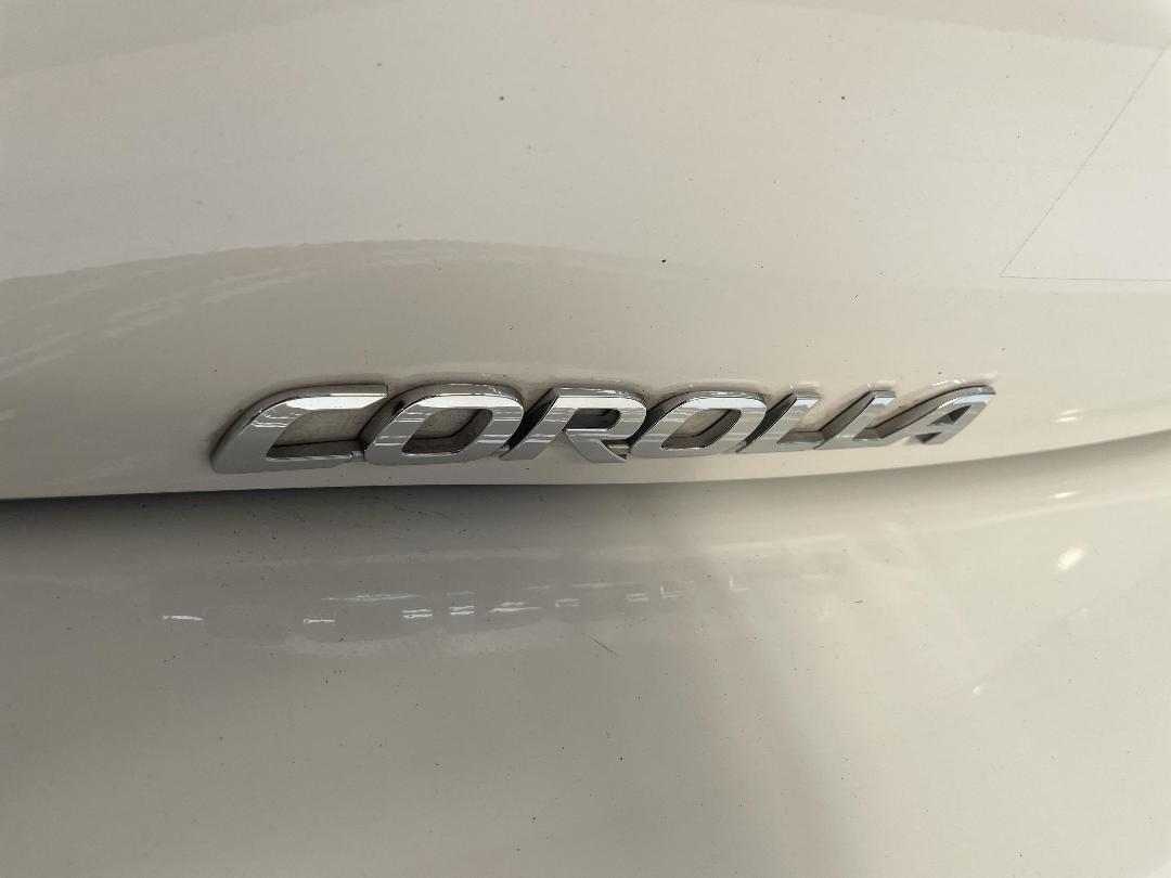 Photo '37' of Toyota Corolla