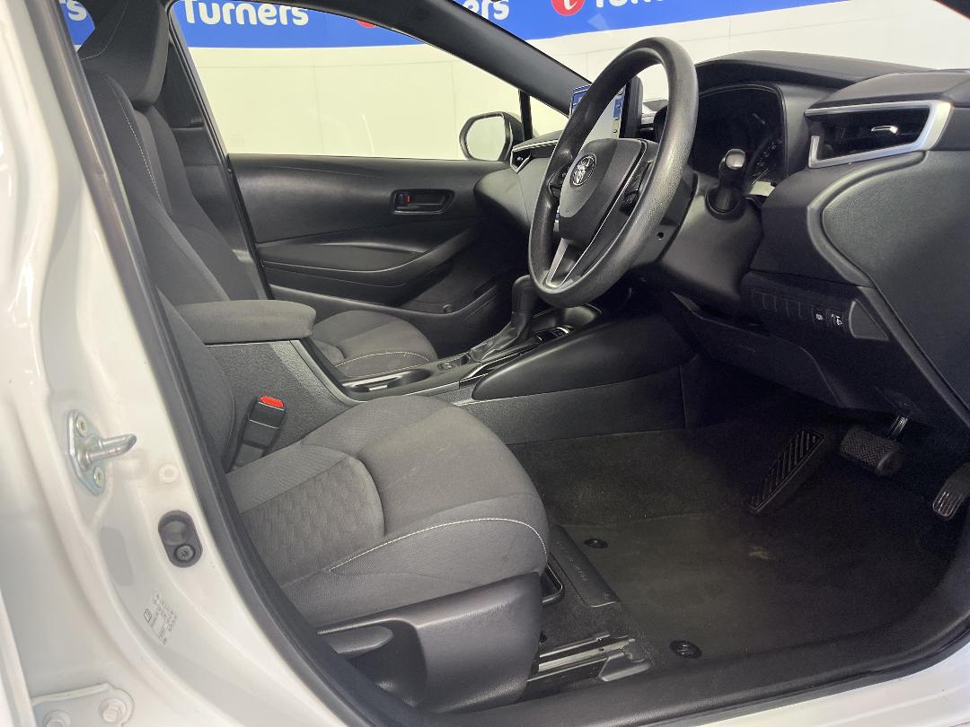 Photo '16' of Toyota Corolla