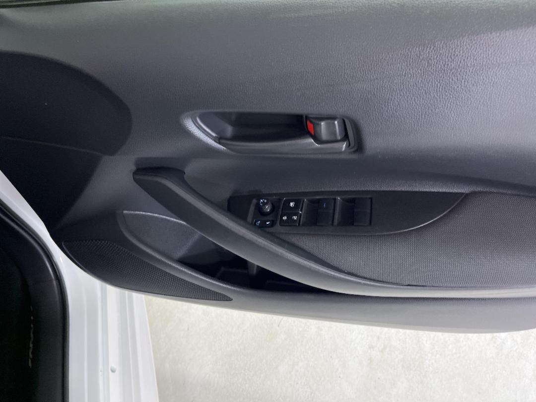 Photo '24' of Toyota Corolla