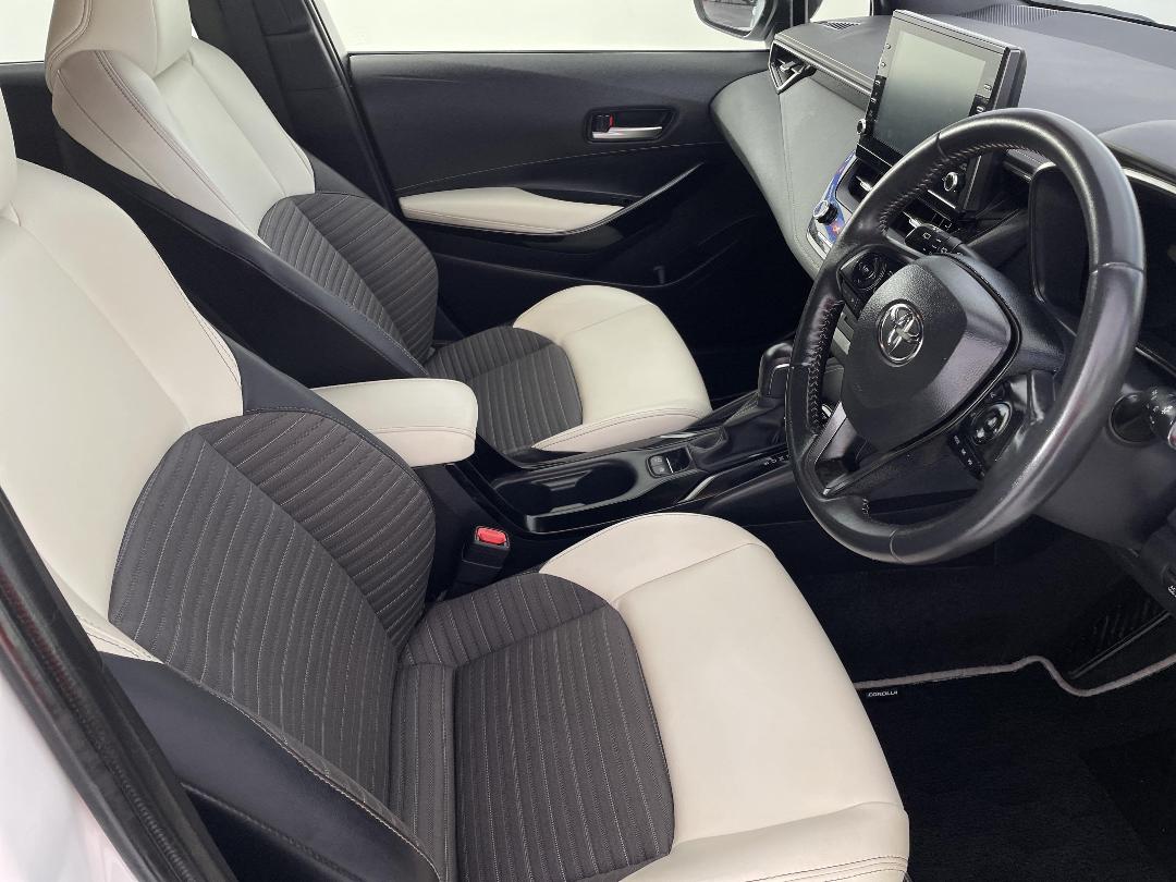 Photo '16' of Toyota Corolla