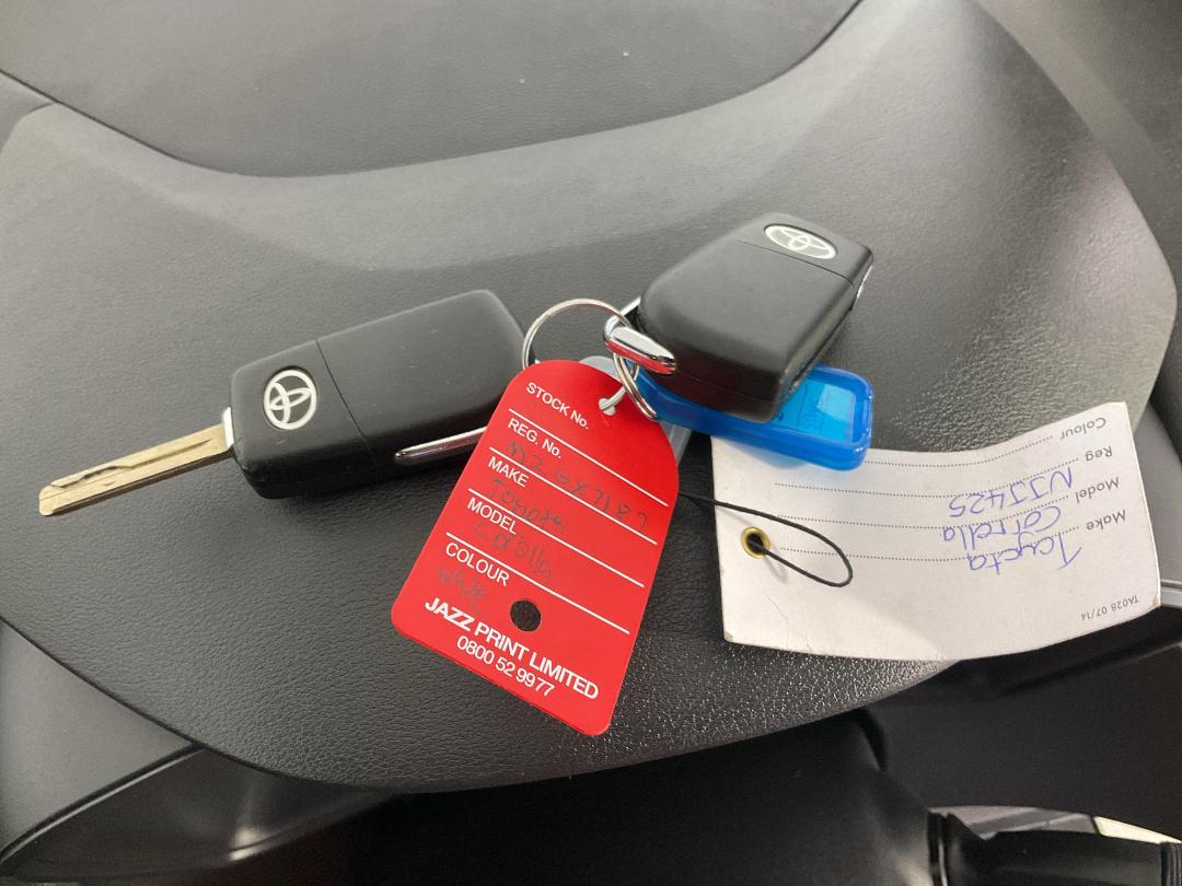 Photo '22' of Toyota Corolla