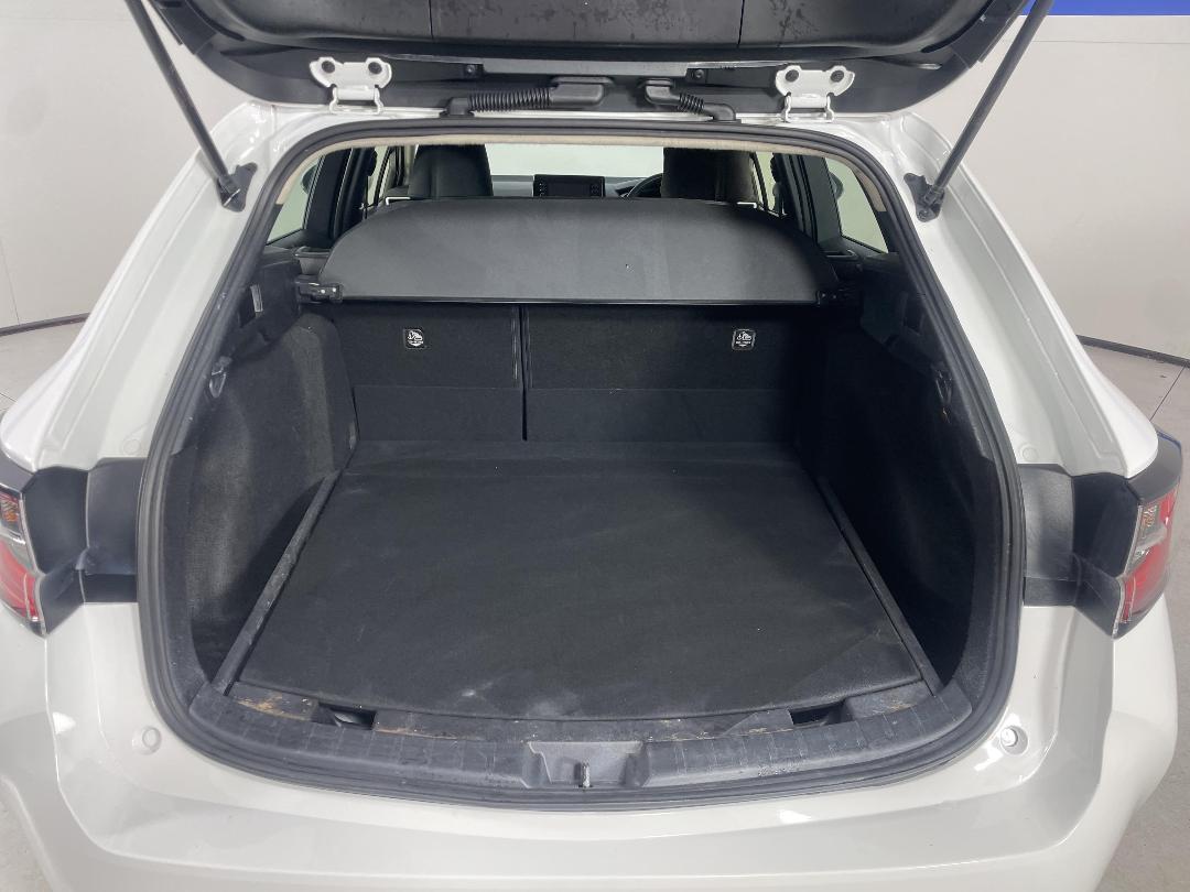 Photo '14' of Toyota Corolla Photo '14' of Toyota Corolla