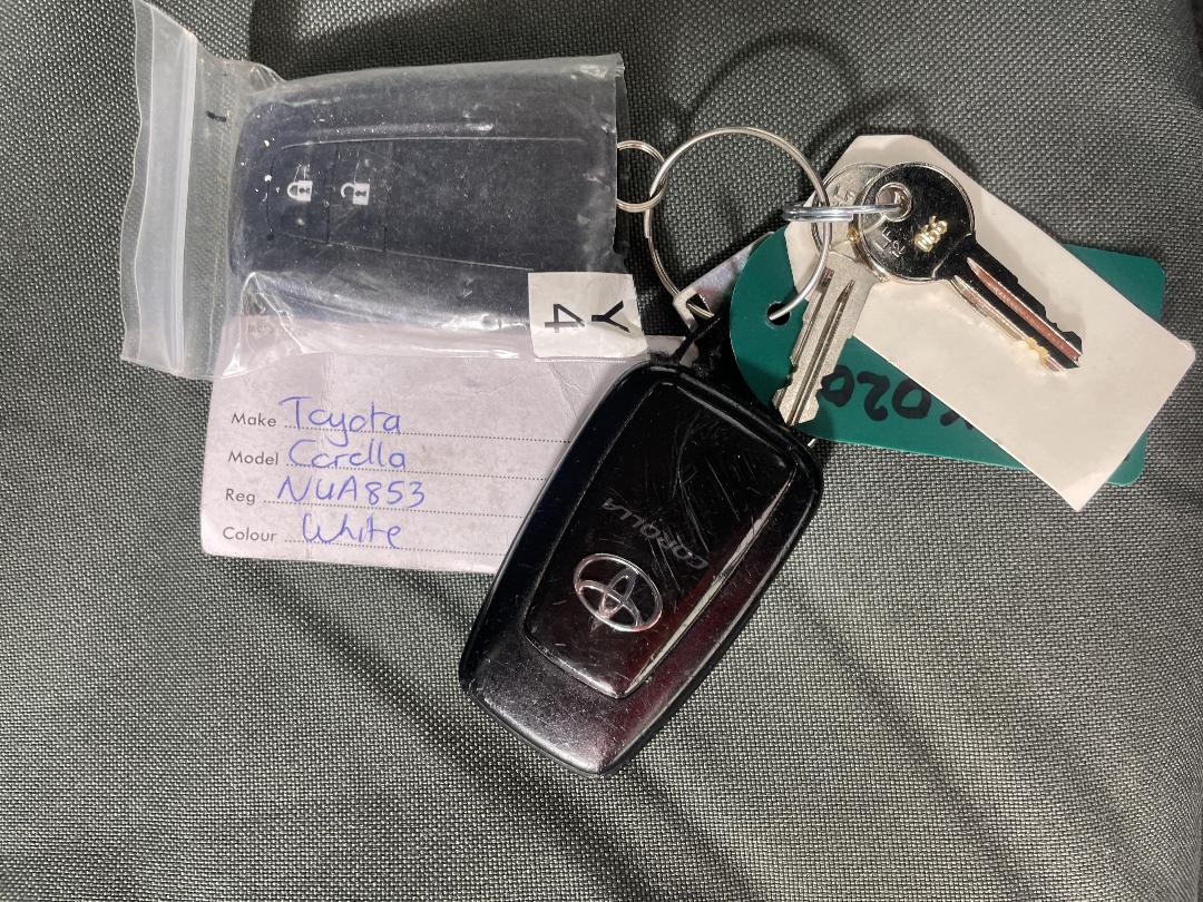 Photo '22' of Toyota Corolla Photo '22' of Toyota Corolla